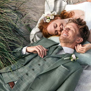 Anzug Herren, Anzug, Hochzeitsanzug, Hochzeitsanzüge, Anzüge Herren, Bräutigam, Anzug Bräutigam, Bräutigam Anzug, Boho Bräutigam, Boho Anzug, Boho Hochzeitsanzug, Anzug Grün, Tannengrün, Dunkelgrün, Herbsthochzeit, Anzug Herbsthochzeit, Herbst Bräutigam, Leinenanzug, lässiger Hochzeitsanzug, Anzugtrend, Boho Hochzeit, Boho Look, Green Wedding