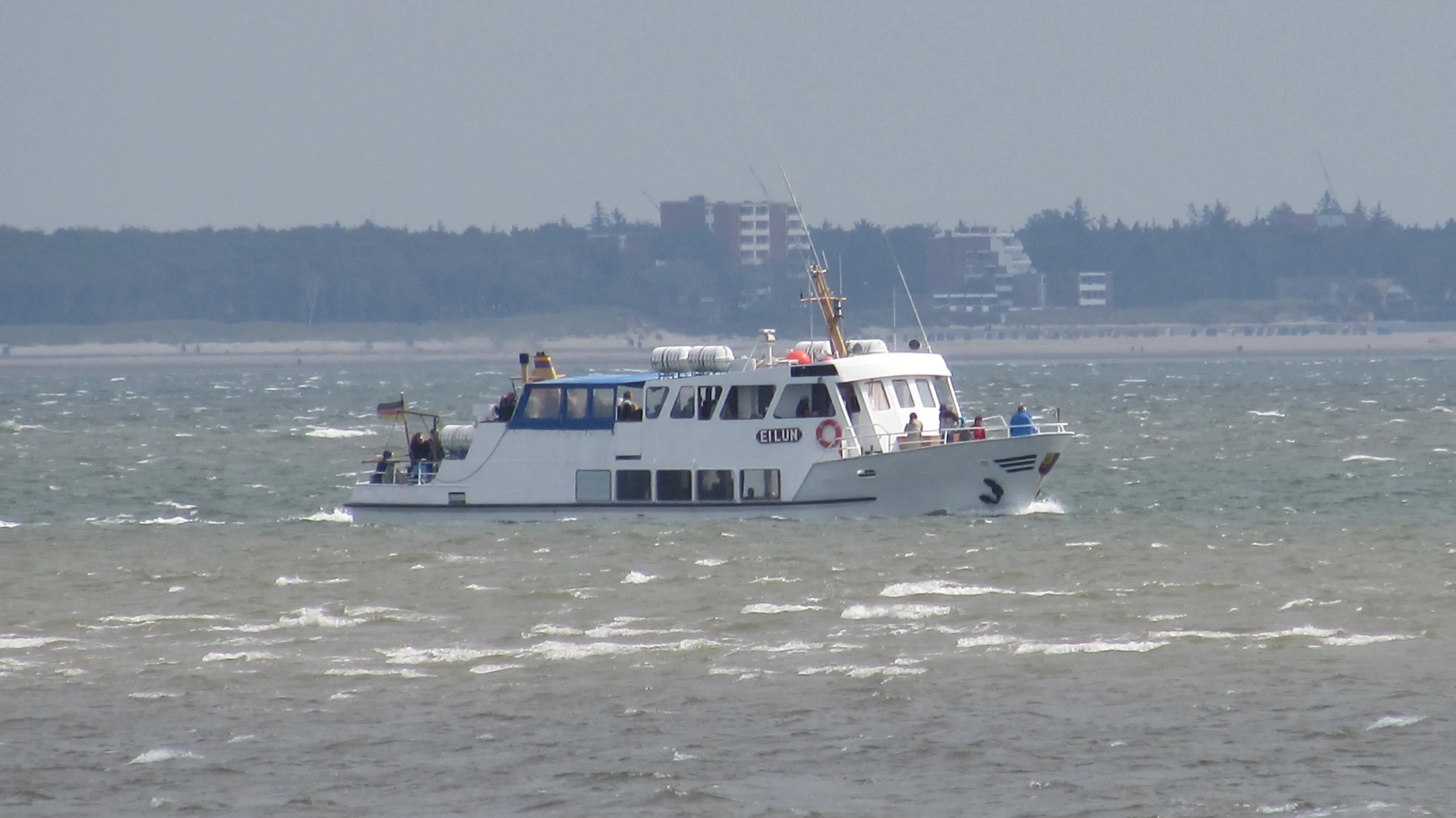 Heiraten an der Küste, Schiffstrauung, Standesamtliche Trauung, Trauung am Meer, Standesamt an der Küste, Standesamt, Außenstelle Standesamt, heiraten an der Küste, Hochzeitslocation, Maritime Hochzeit
