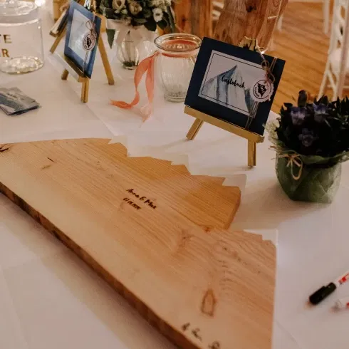 Mottohochzeit - Hochzeitskonzept - Table setting - Berge