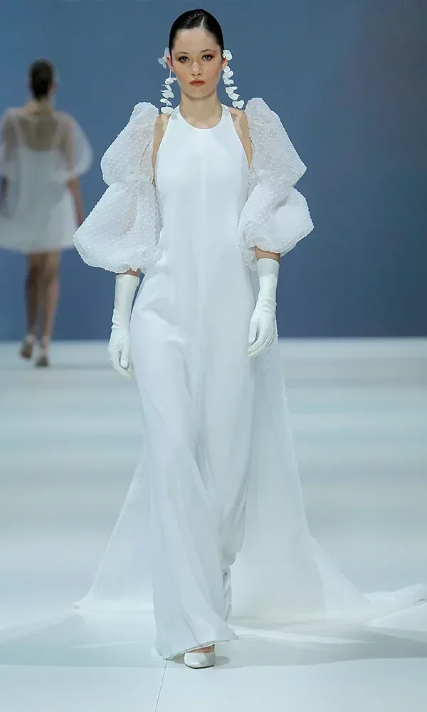 weiße Seiden-Handschuhe zum Brautkleid von Jesus Peiro