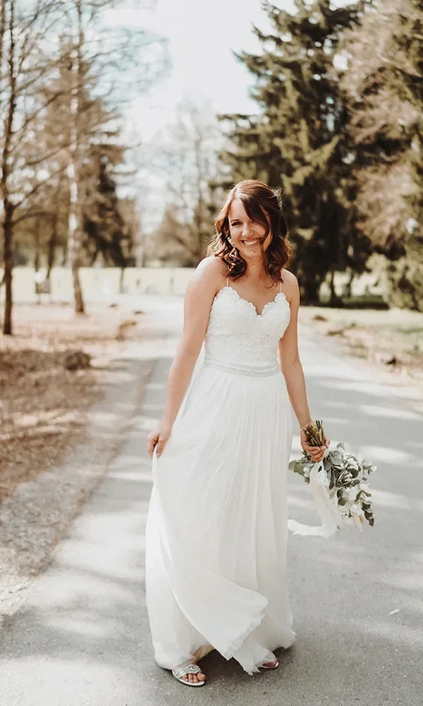 Hochzeitskleid - Brautkleid - Hochzeitsoutfit