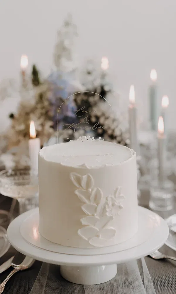 klassische Hochzeitstorte
