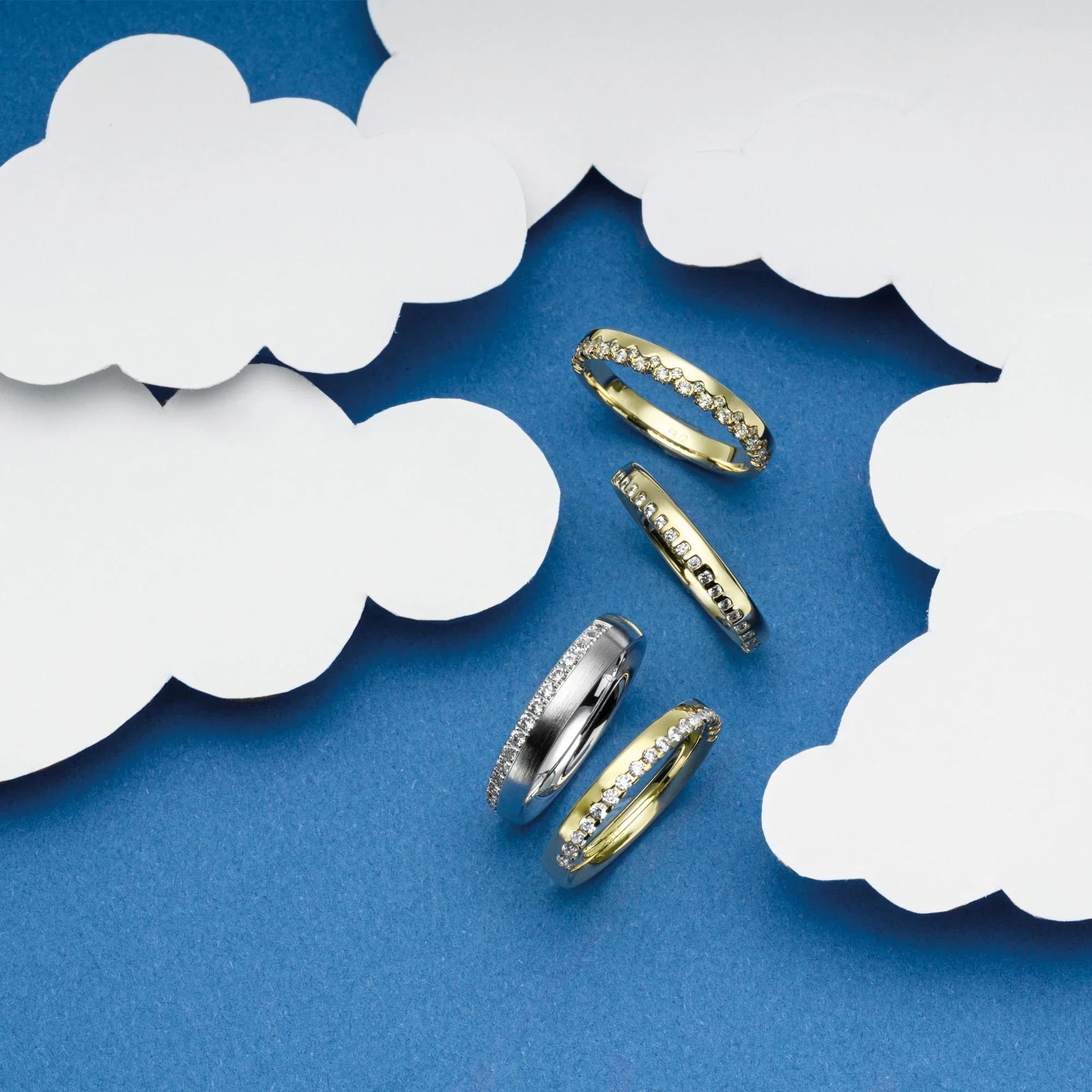 Memoire-Ringe von St. Maurice neben Wolken