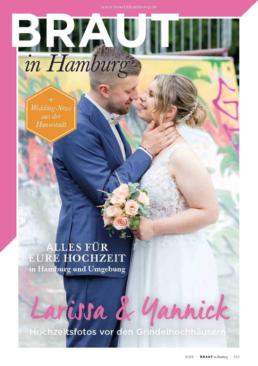 Magazincover Braut in Hamburg 2025 mit einem Brautpaar, das sich liebevoll vor einer bunten Graffitiwand küsst – Thema: Hochzeiten in Hamburg und Umgebung.