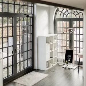 Brautmode Hendrix: Exklusive Brautkleider-Anprobe im Industrieloft in Viersen