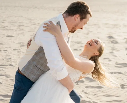 Janina und Sebastian am Strand